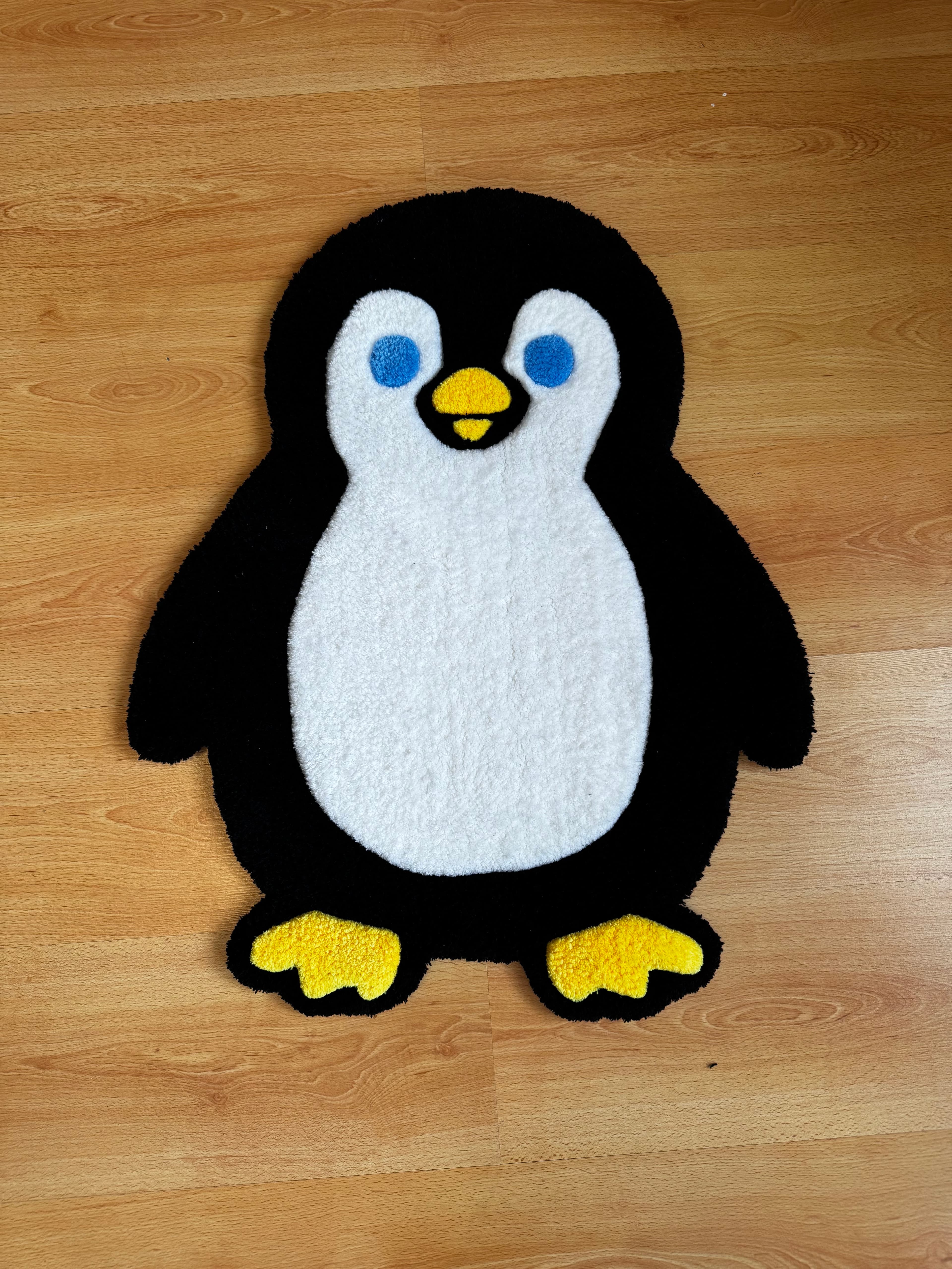 Pingvin szőnyeg – aranyos fekete-fehér tuftolt szőnyeg