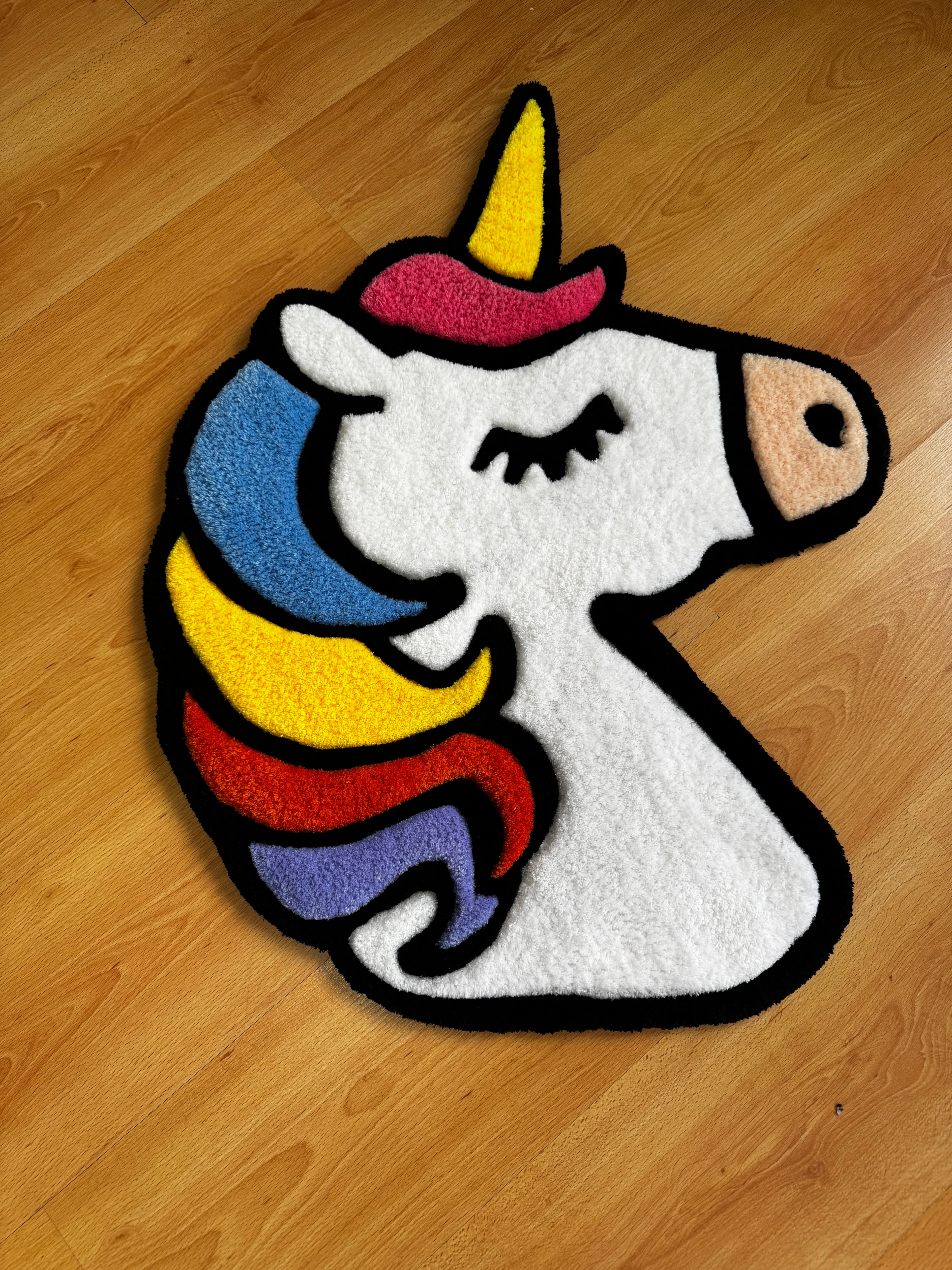 Unikornis szőnyeg – színes, játékos tuftolt szőnyeg